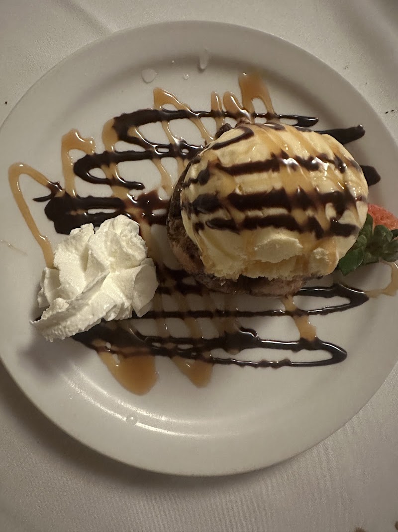 Nemo Grille - Avon, OH Cleveland atmosphere