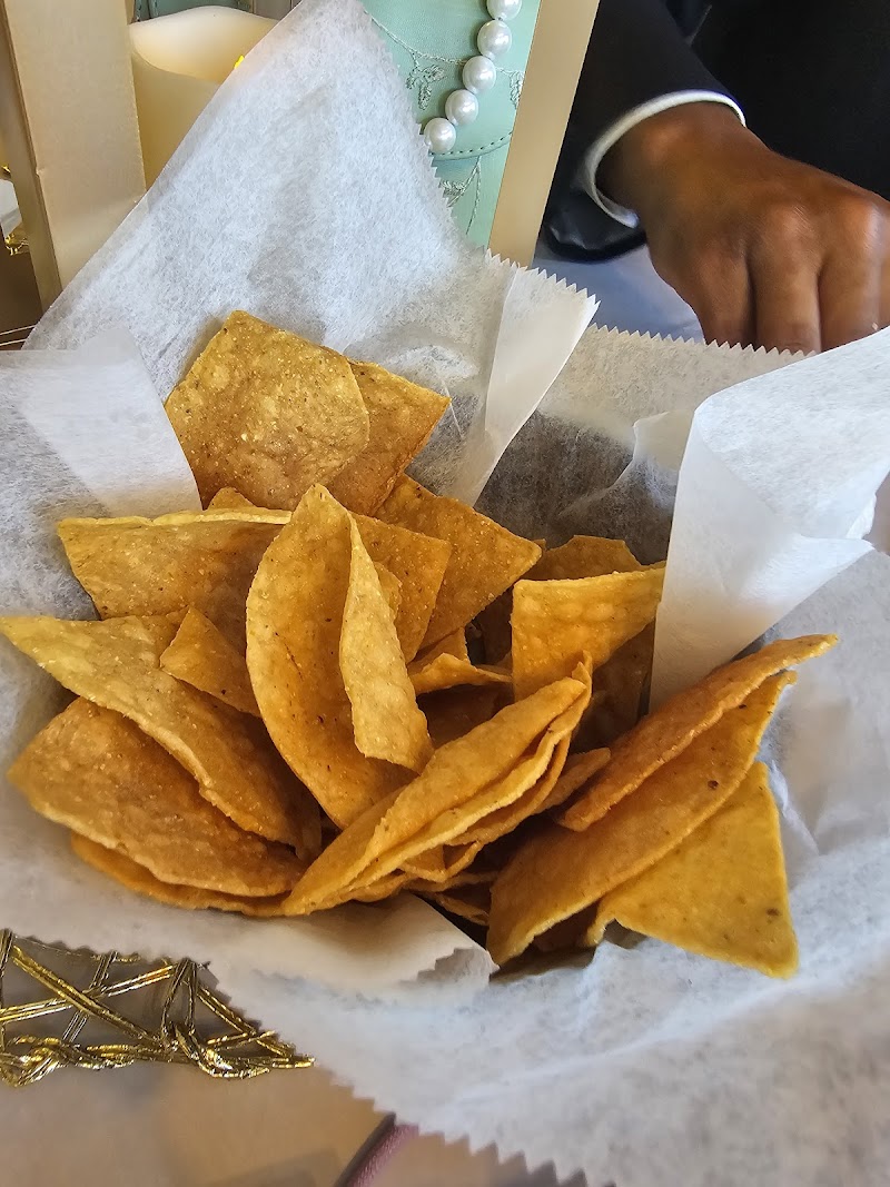 Tapatias Taqueria Cleveland atmosphere