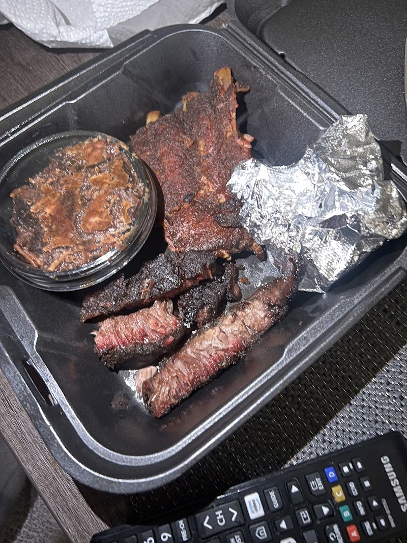 MISSION BBQ Cleveland atmosphere