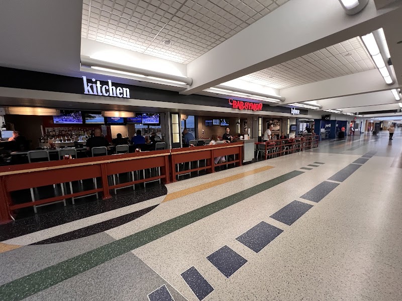 Bar Symon CLE Airport Cleveland atmosphere