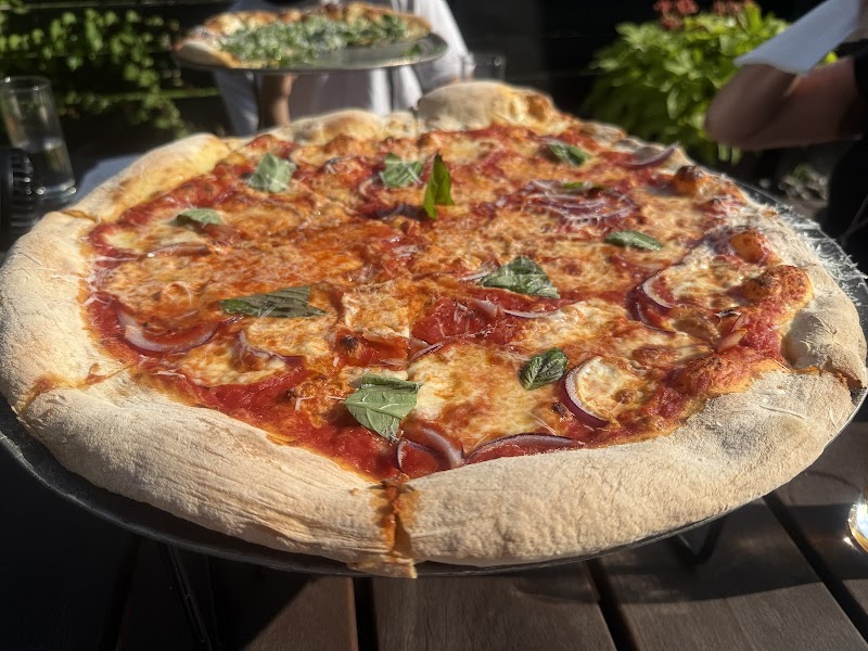 Il Rione Cleveland food