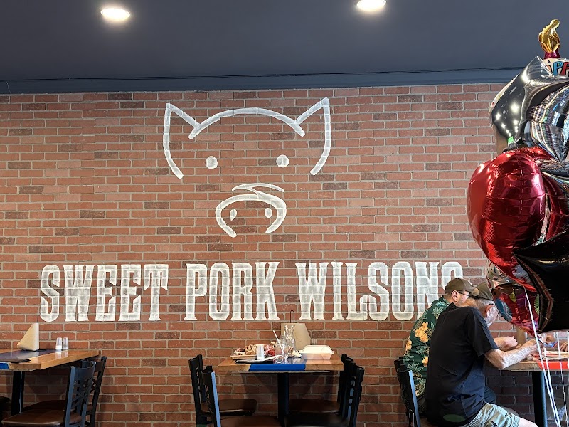 Sweet Pork Wilson's (Cleveland) Cleveland atmosphere