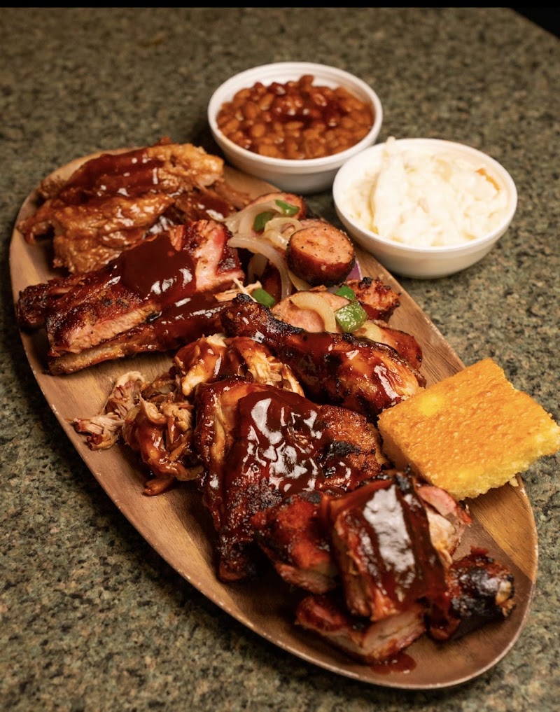 Bronco's Western BBQ Cleveland atmosphere