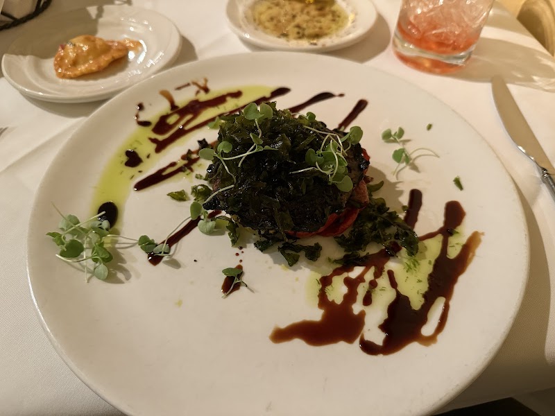 Michaelangelo's Italian Restaurant & Wine Bar Cleveland atmosphere