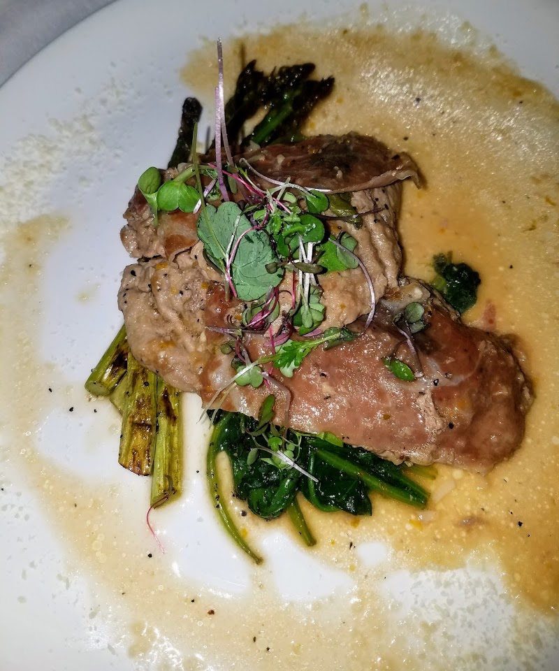 Michaelangelo's Italian Restaurant & Wine Bar Cleveland atmosphere