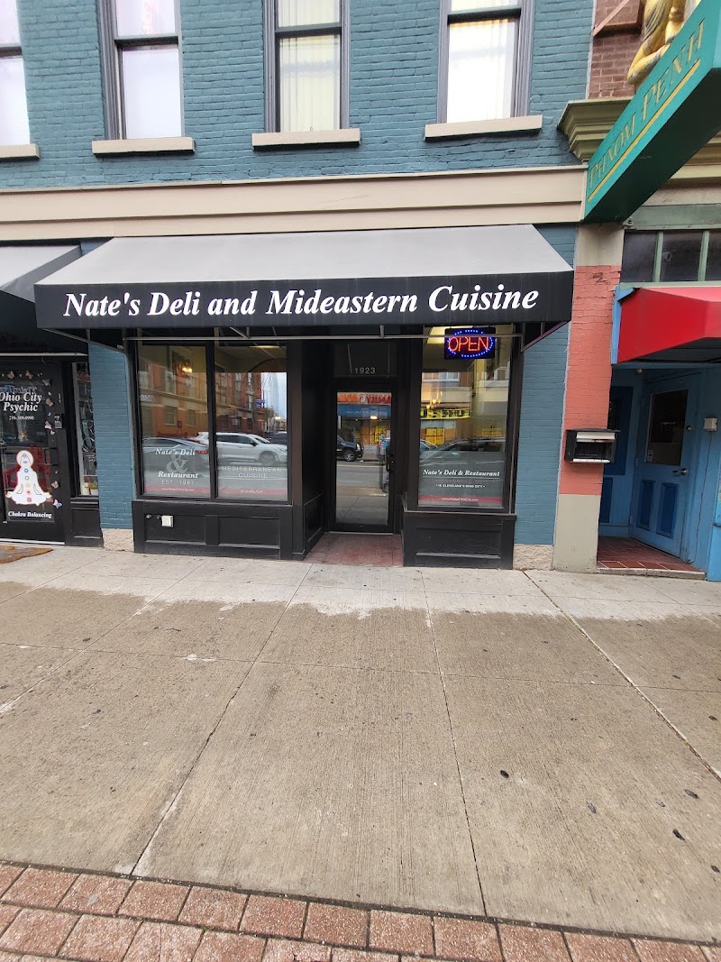 Nate's Deli & Restaurant Cleveland atmosphere