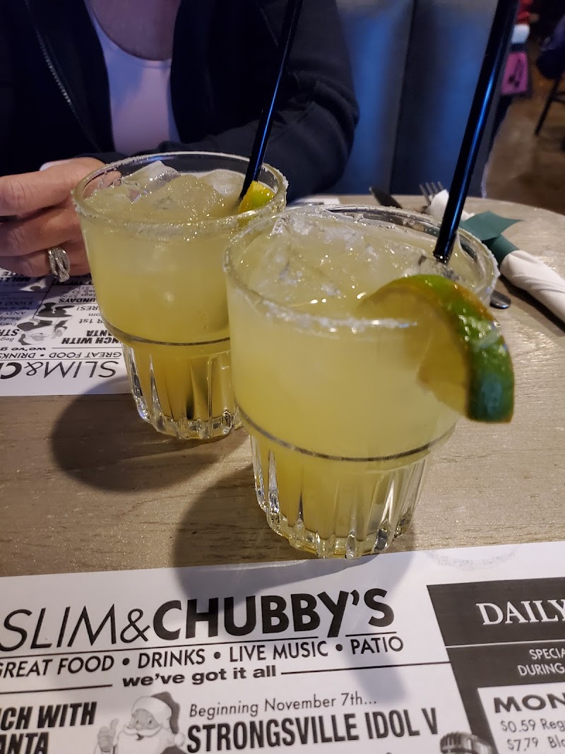 Slim & Chubby's Strongsville Cleveland atmosphere