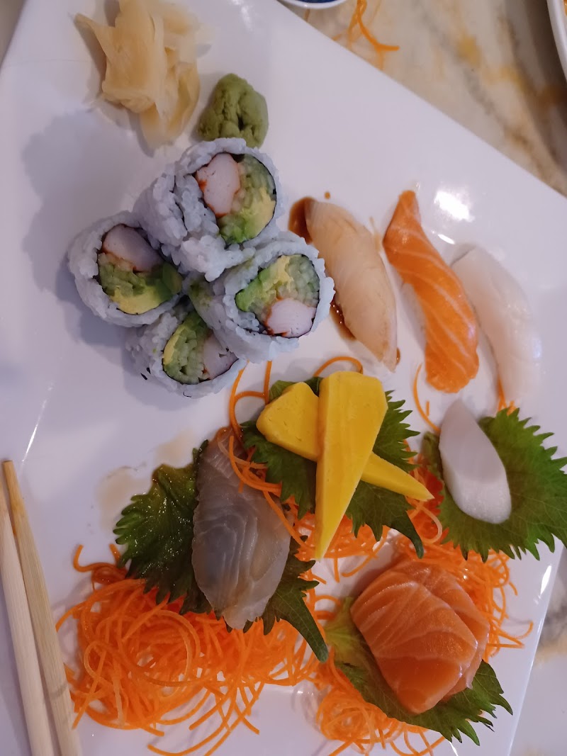 Imperial Garden restaurant Cleveland atmosphere