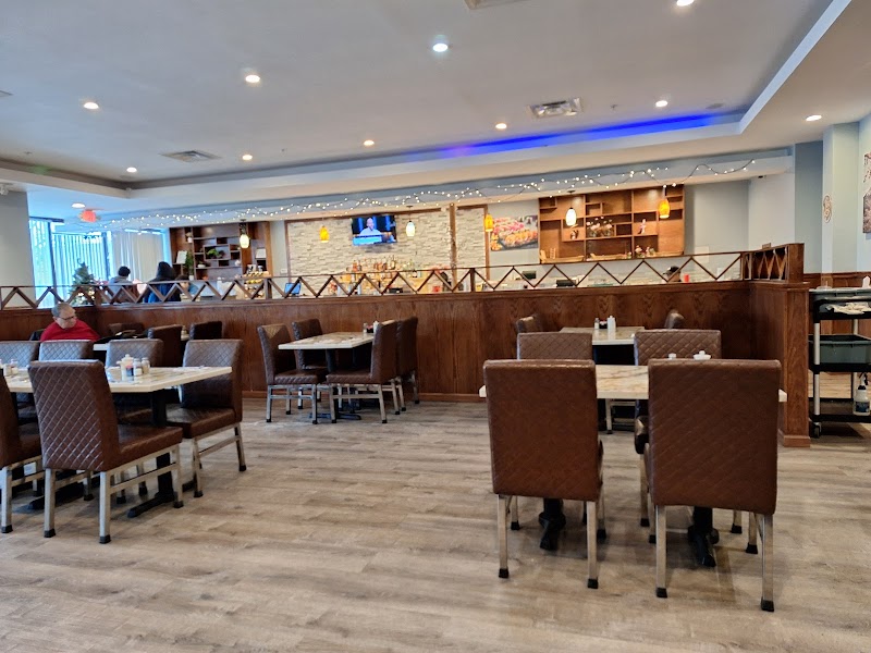 Imperial Garden restaurant Cleveland atmosphere