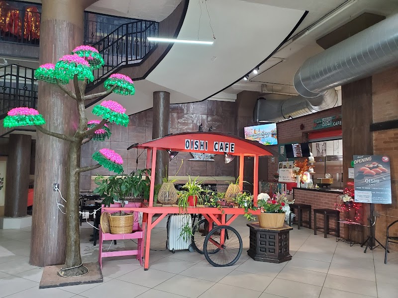 OISHI Cafe Cleveland atmosphere