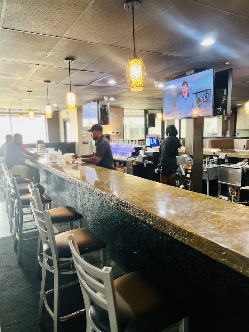 SIX 5TH LOUNGE Cleveland atmosphere