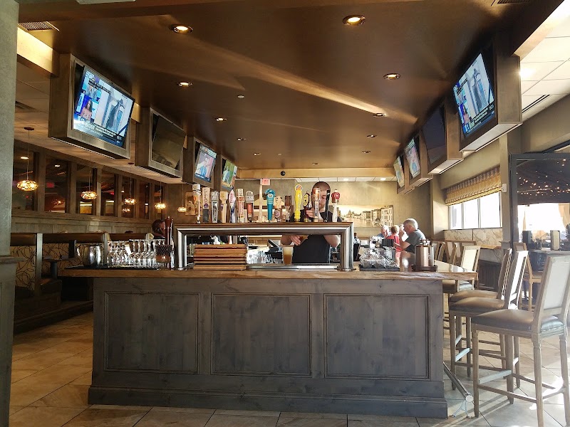 Pastina Rustic Italian Restaurant Cleveland atmosphere