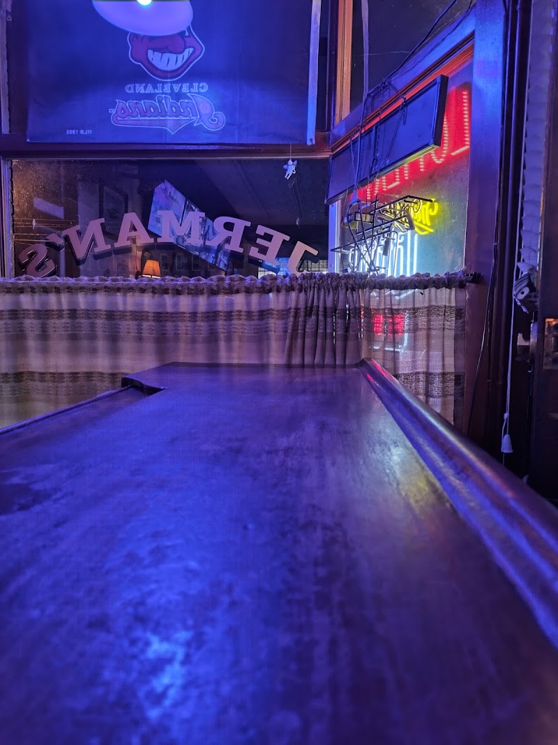 Jerman's Cafe Cleveland atmosphere