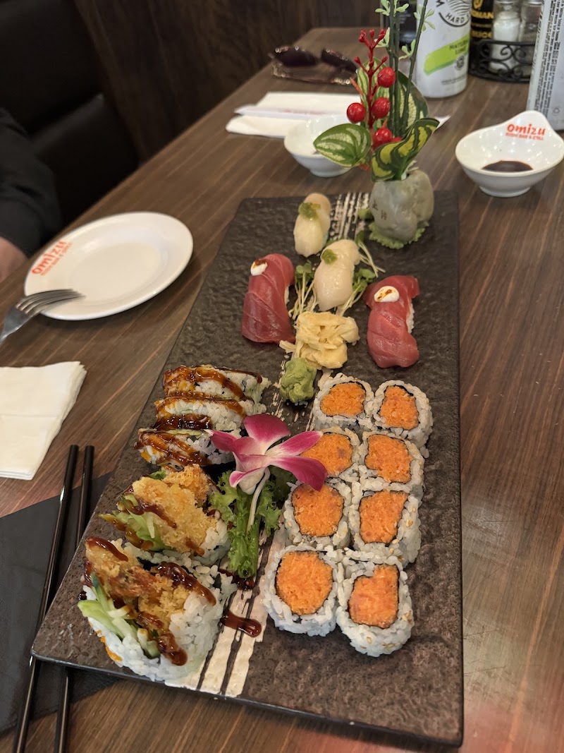 Omizu Japanese Restaurant Cleveland atmosphere