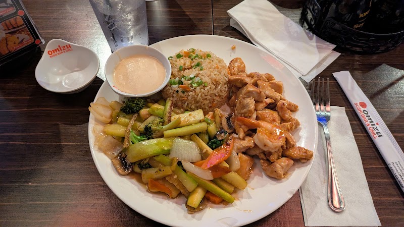 Omizu Japanese Restaurant Cleveland atmosphere