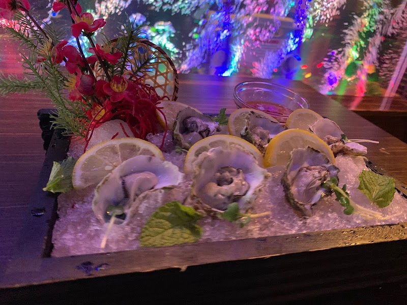 Omizu Japanese Restaurant Cleveland atmosphere