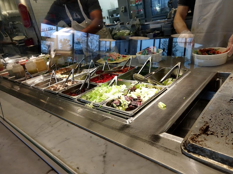 Piada Italian Street Food Cleveland atmosphere