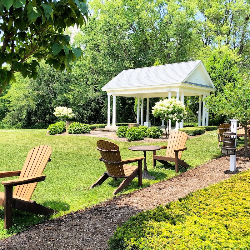 Peter Allen Inn Restaurant, Weddings, Lodging & Events Cleveland atmosphere