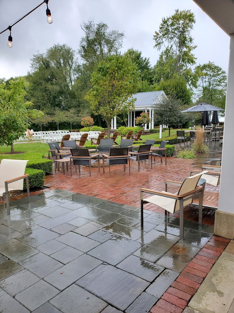 Peter Allen Inn Restaurant, Weddings, Lodging & Events Cleveland atmosphere