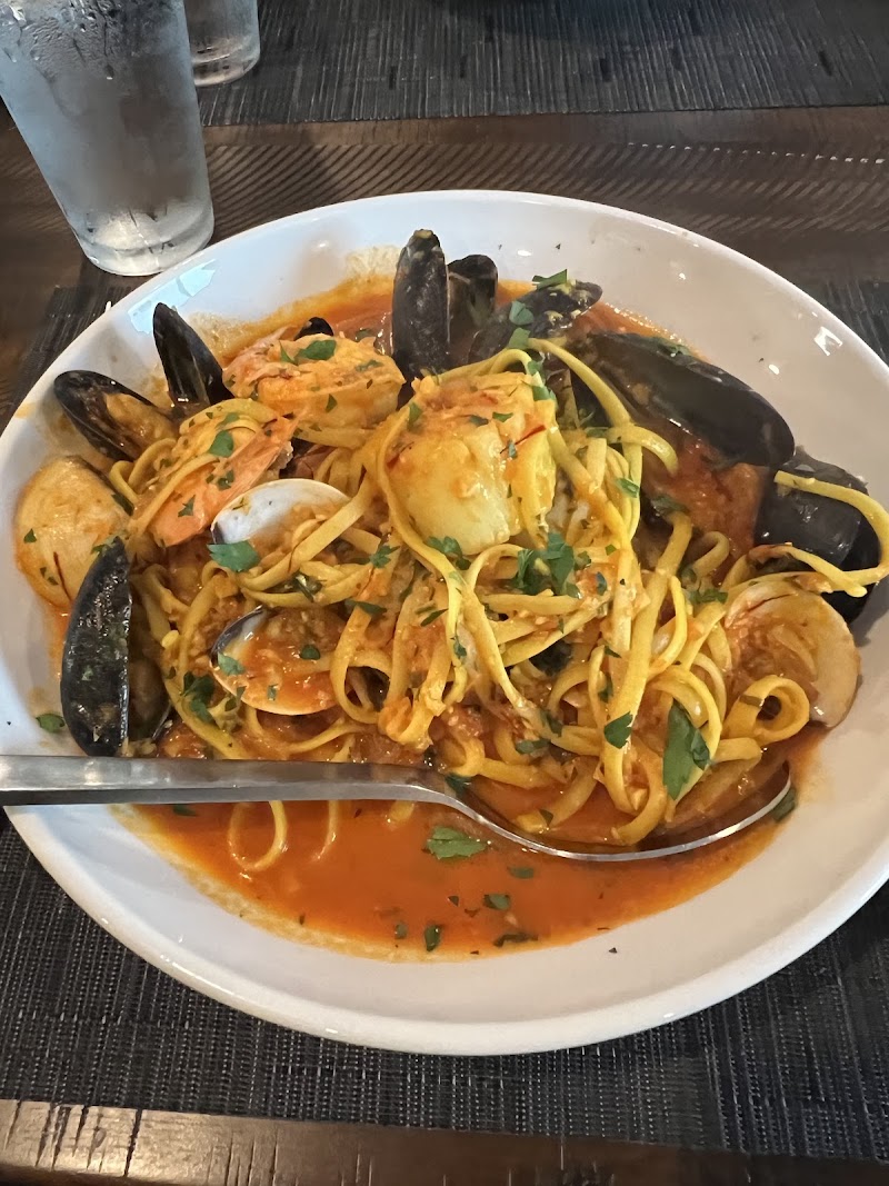 Casa Rosa Cucina Red House Kitchen Cleveland atmosphere