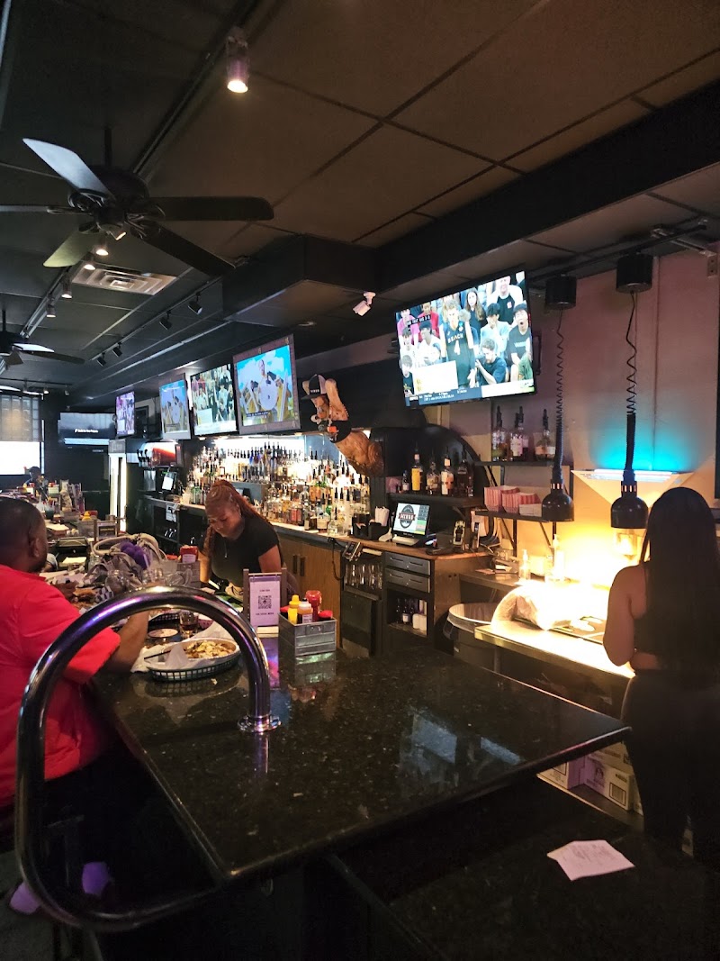 WINGS Sports Bar & Grill Cleveland atmosphere