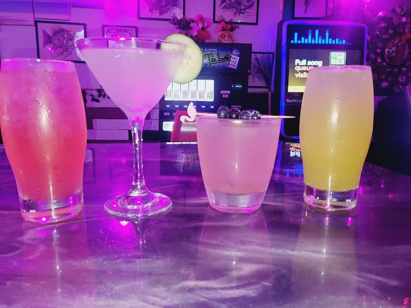 The Tipsy Flamingo Cleveland atmosphere