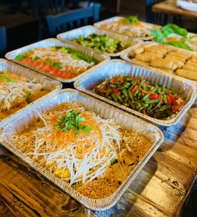 Ty Fun Thai Bistro Cleveland atmosphere