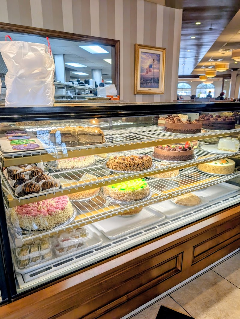 Joe's, A Fine Deli & Restaurant- Rocky River Cleveland atmosphere