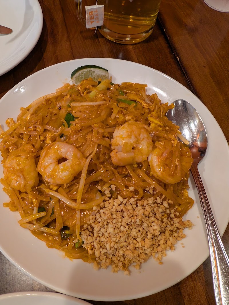 Banana Blossom Thai Cuisine Cleveland atmosphere