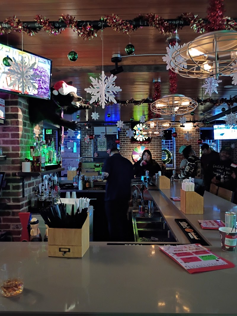 Danny’s In Tremont Cleveland atmosphere