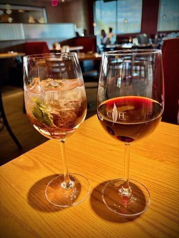 Cooper’s Hawk Winery & Restaurant Cleveland atmosphere