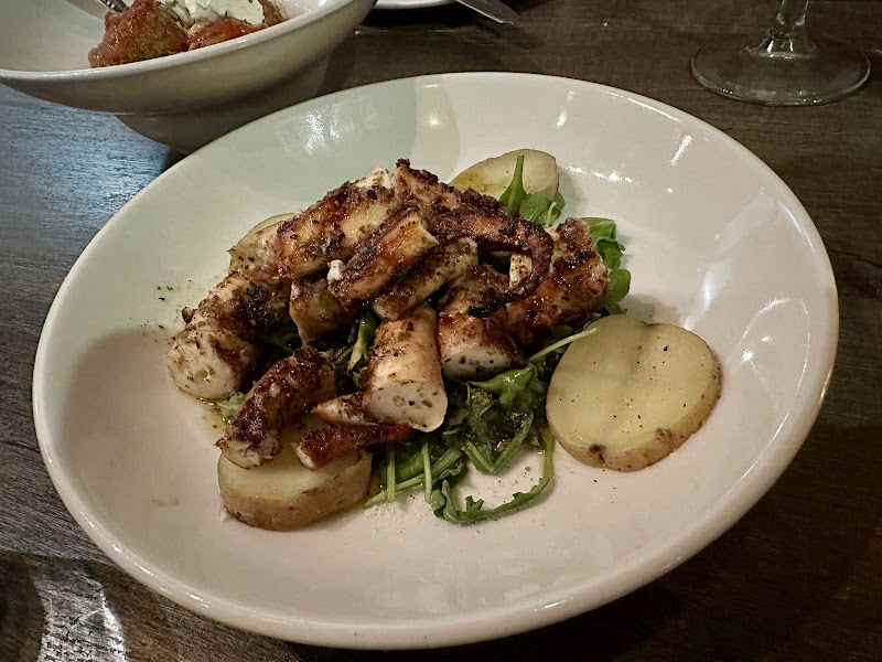 Taki's Greek Kitchen Cleveland atmosphere