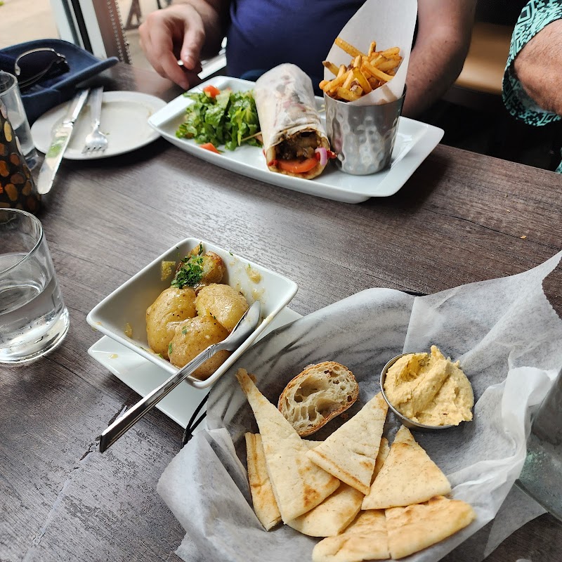 Taki's Greek Kitchen Cleveland atmosphere