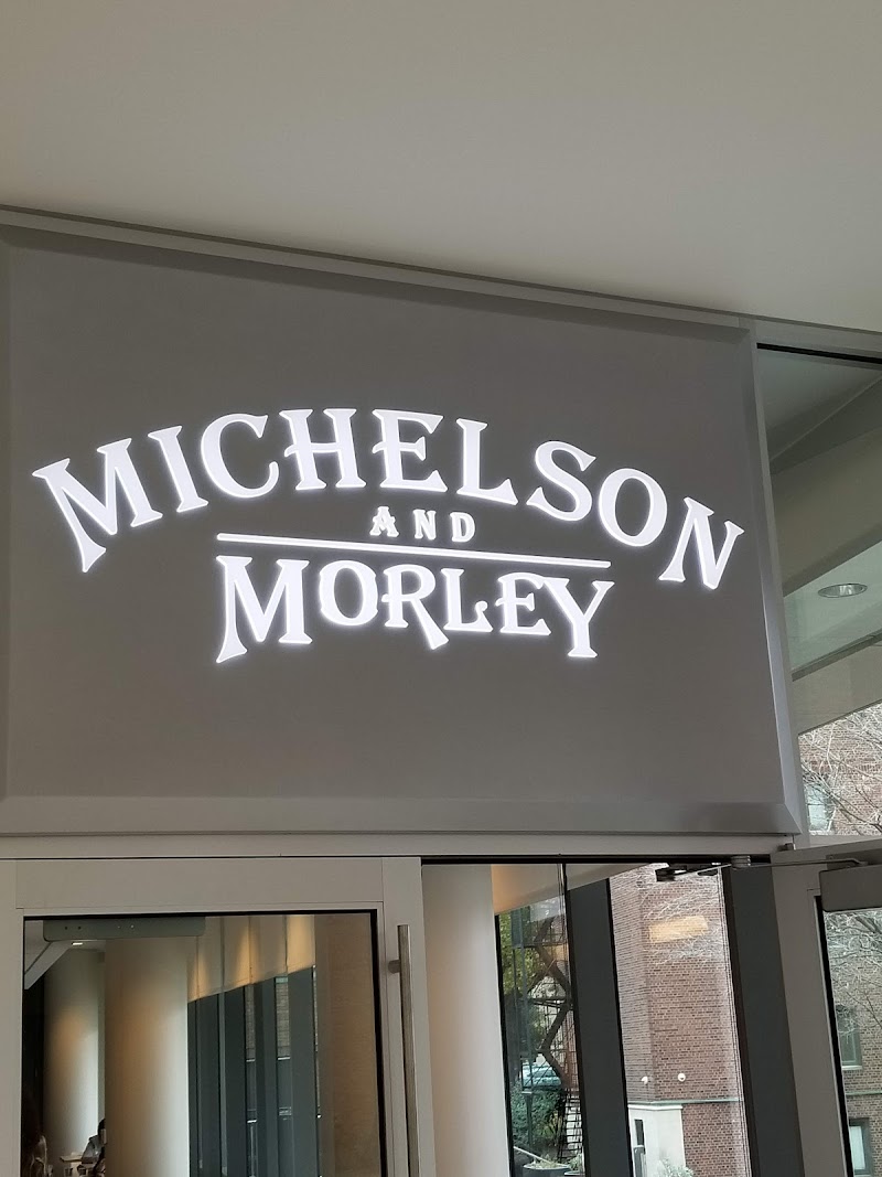 Michelson and Morley Restaurant Cleveland atmosphere
