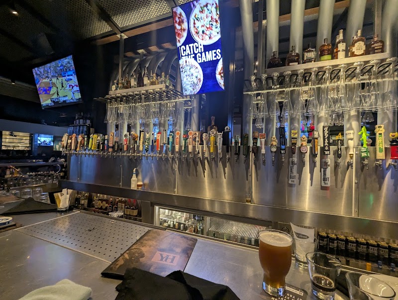 Yard House Cleveland atmosphere