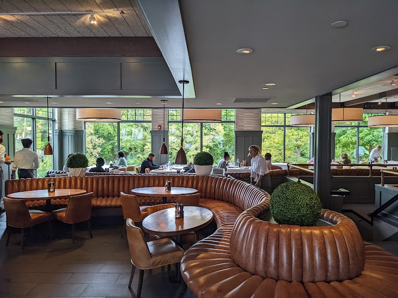 17 River Grille in Cleveland