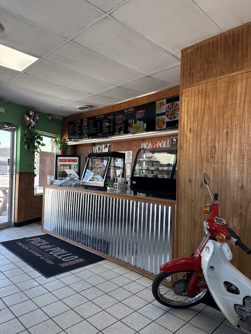 Pica Pollo Dos in Cleveland