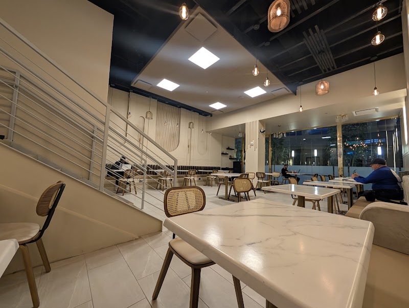 Ebreeq Coffee House Cleveland atmosphere