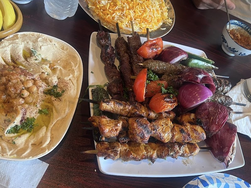 Dar AlYemen Restaurant مطعم دار اليمن Cleveland atmosphere