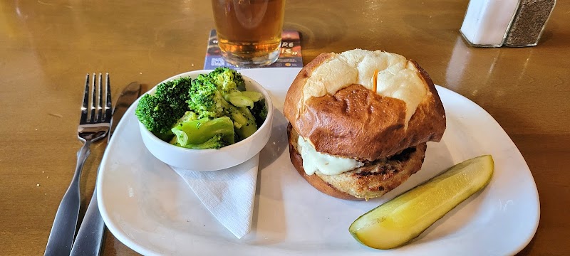 New Heights Grill Cleveland food