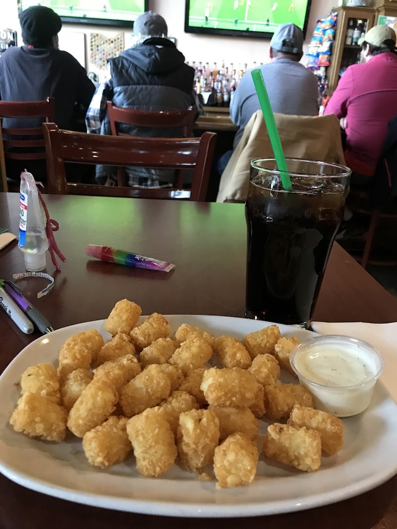New Heights Grill Cleveland atmosphere