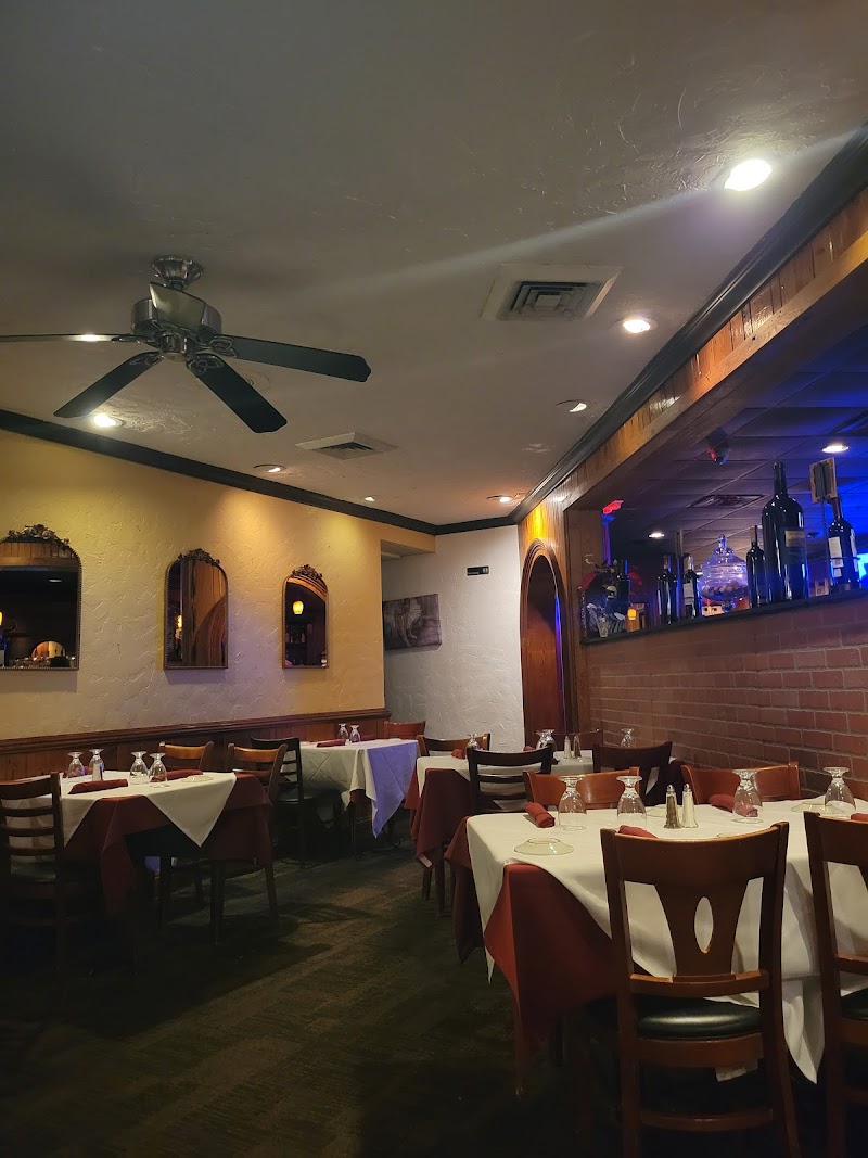 Sangria Y Tapas Cleveland atmosphere