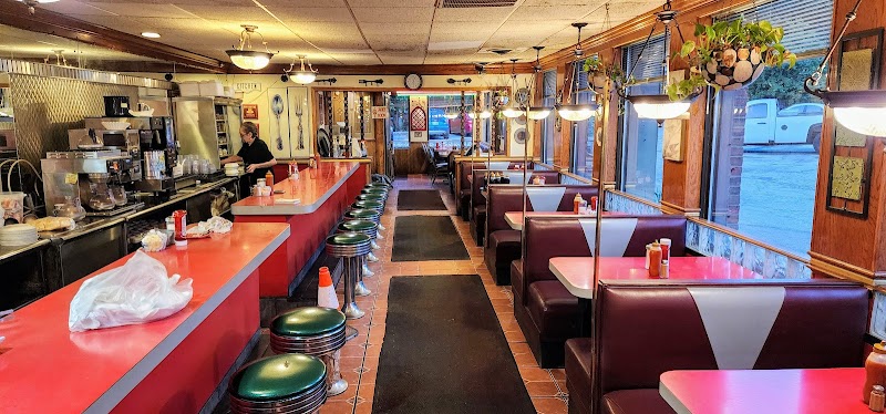 George's Kitchen Cleveland atmosphere