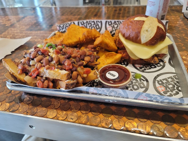Boss ChicknBeer Seven Hills Cleveland atmosphere