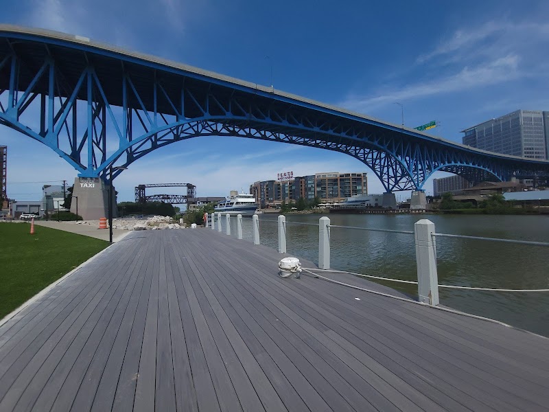 Nautica Waterfront District Cleveland food