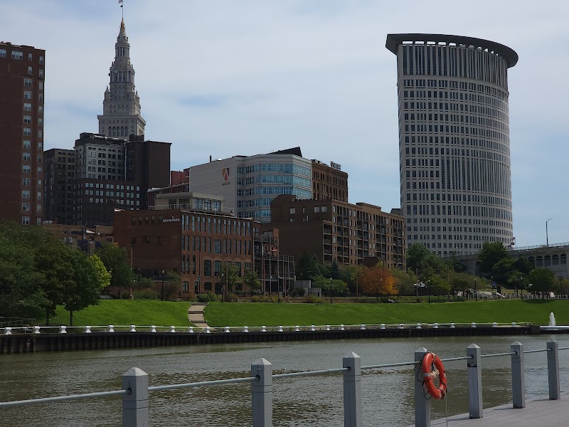 Nautica Waterfront District Cleveland atmosphere