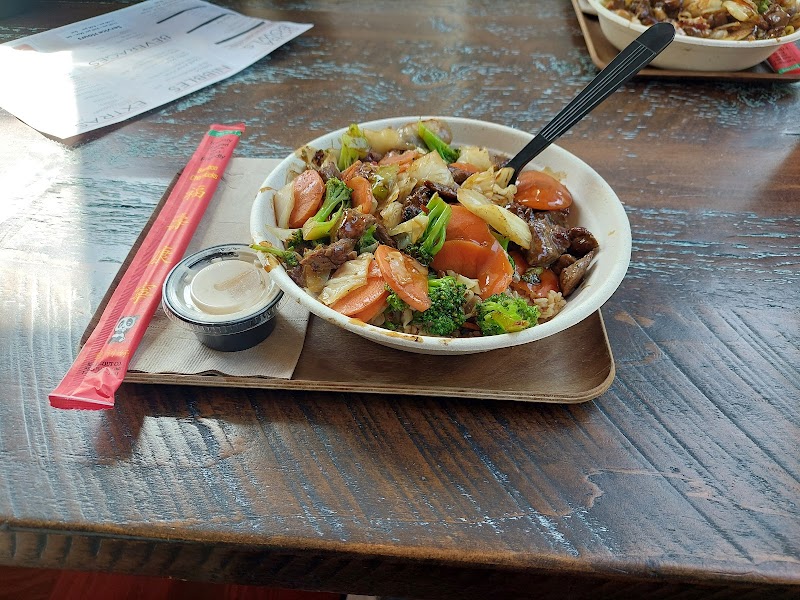 Soba Asian Kitchen Cleveland atmosphere