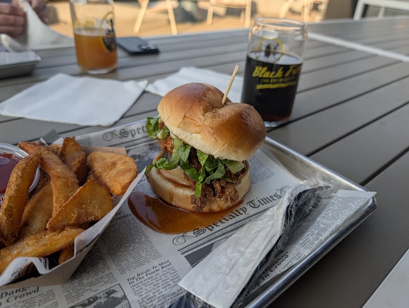 Black Frog Brewery Cleveland atmosphere