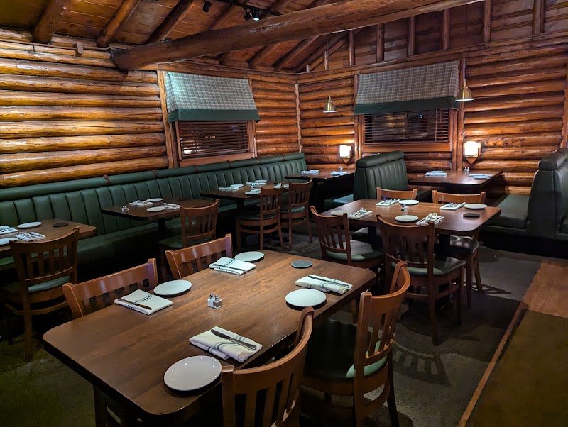 Cabin Club Cleveland atmosphere