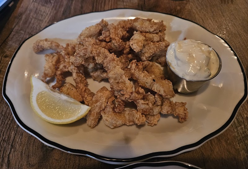 Salty Mary's Oyster Bar and Tavern Cleveland atmosphere